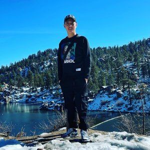 Meet your Posher, Giang